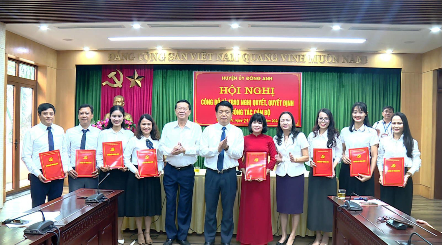 TRƯỜNG THCS KIM NỖ VINH DỰ CHÀO ĐÓN HAI TÂN PHÓ HIỆU TRƯỞNG