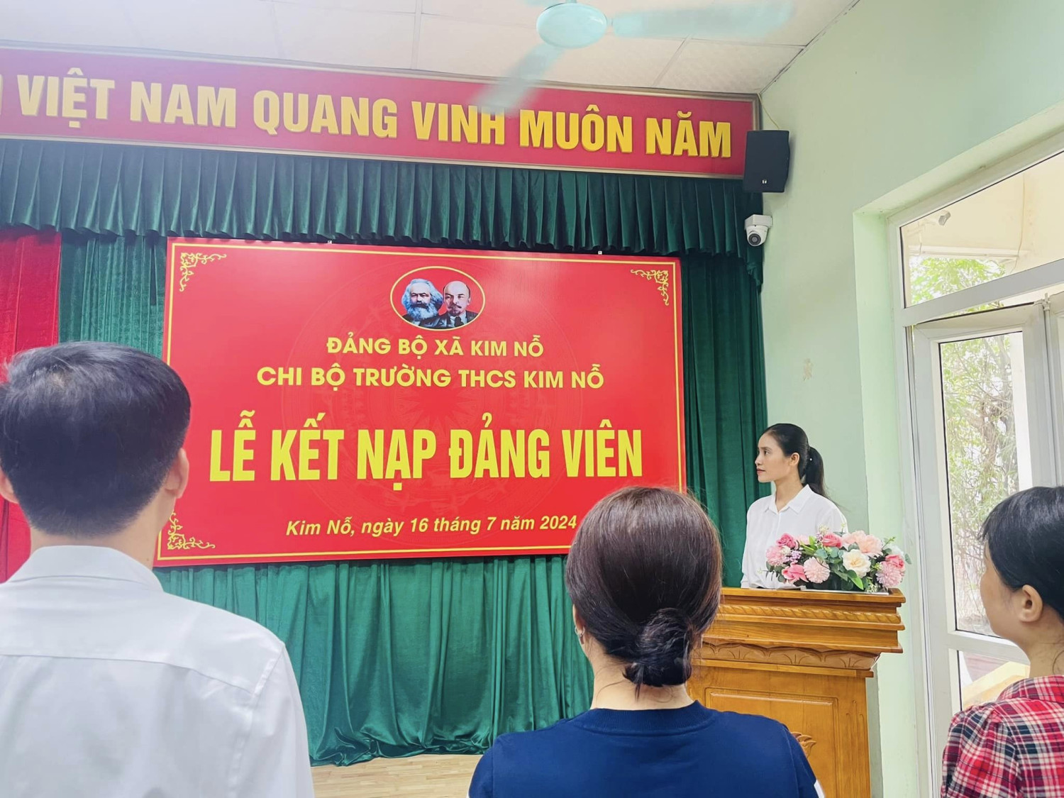 LỄ KẾT NẠP ĐẢNG VIÊN - CHI BỘ TRƯỜNG THCS KIM NỖ