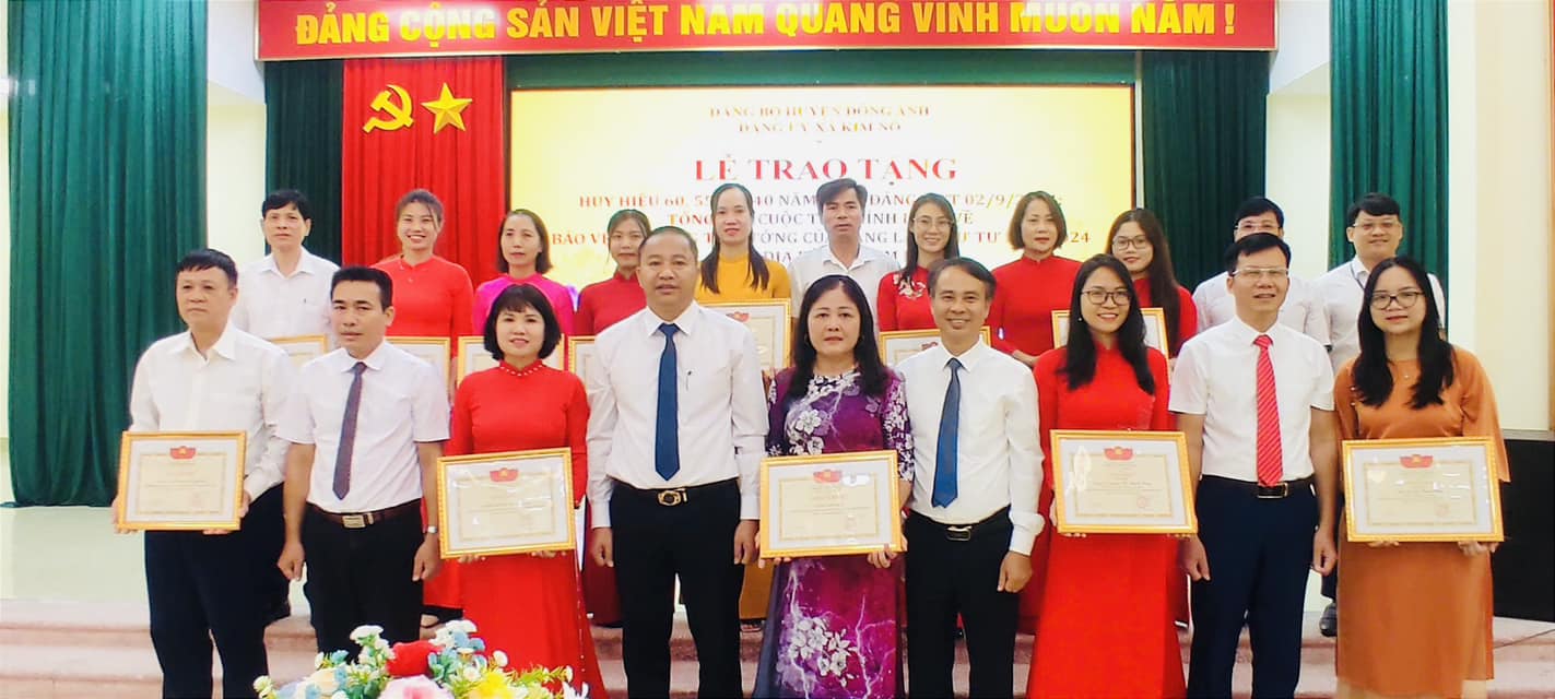 CHI BỘ TRƯỜNG THCS KIM NỖ ĐẠT THÀNH TÍCH XUẤT SẮC TRONG CUỘC THI VIẾT CHÍNH LUẬN BẢO VỆ NỀN TẢNG TƯ TƯỞNG CỦA ĐẢNG LẦN THỨ TƯ, NĂM 2024 TRÊN ĐỊA BÀN XÃ KIM NỖ