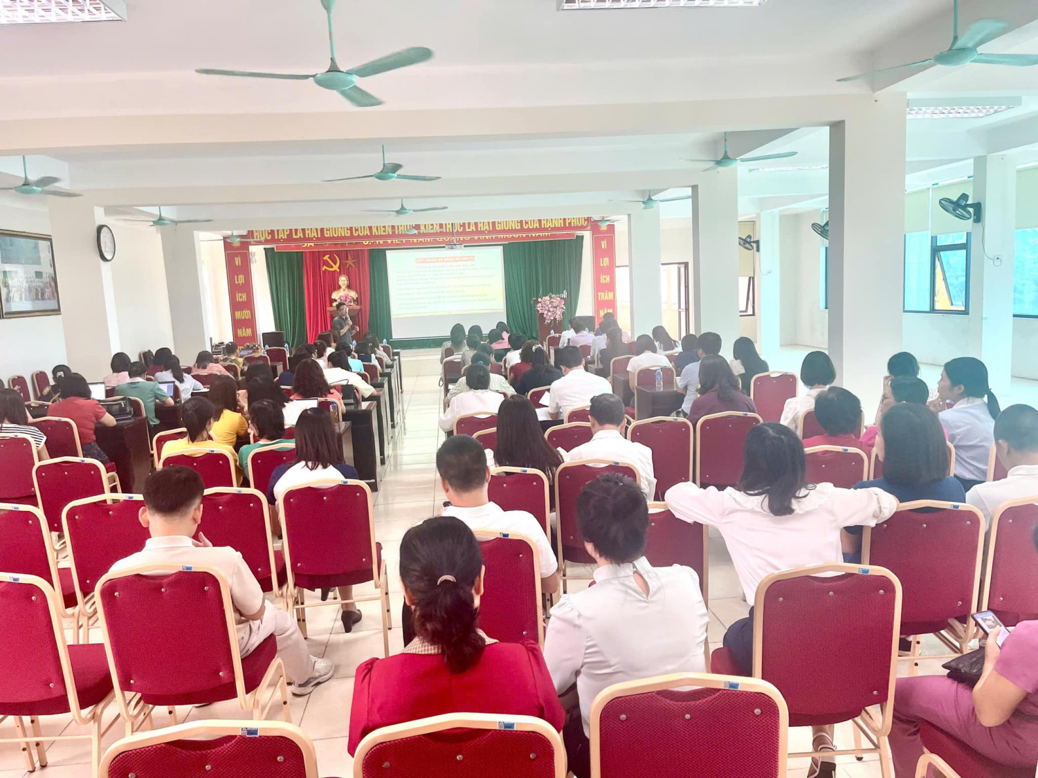 HỘI NGHỊ TẬP HUẤN PHÒNG, CHỐNG TÁC HẠI CỦA THUỐC LÁ TRONG TRƯỜNG HỌC NĂM 2024